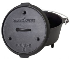 Univerzální litinový hrnec Camp Chef Deluxe Dutch Oven 25 cm s poklicí a zvedákem