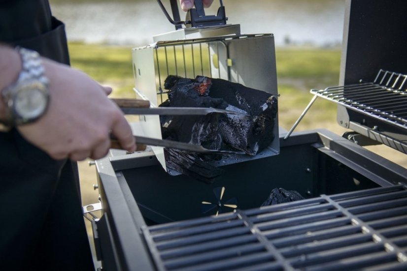 Gril na dřevěné uhlí GrandHall XENON