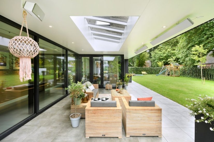 Elektrický tepelný zářič HEATSTRIP Elegance Radiant Heater 2400 W s DO & app